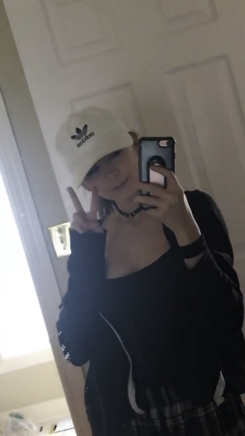 51E8CCDF-CD00-40E0-8E2F-A3E9ED4446DD