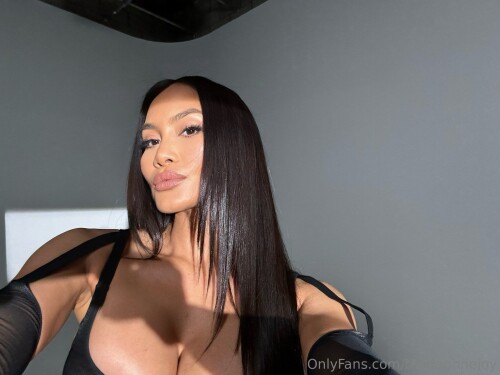 51d7b772 9e49 4bab a44b 3b4f59625918163efafcef3833f9