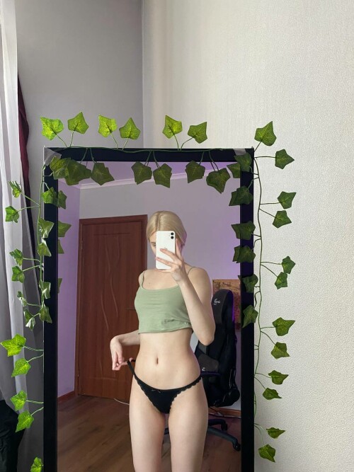 5220006546531008404 121