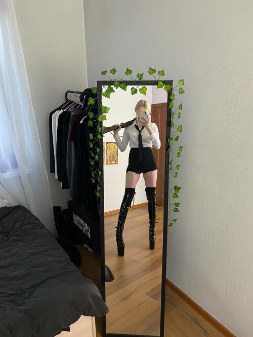 5242287071631097581 121