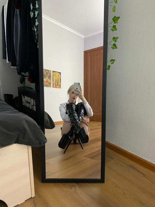 5242287071631097584 121