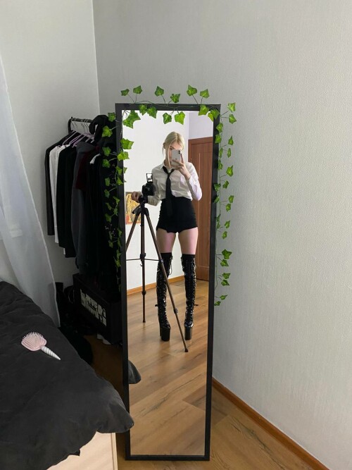 5242287071631097586 121