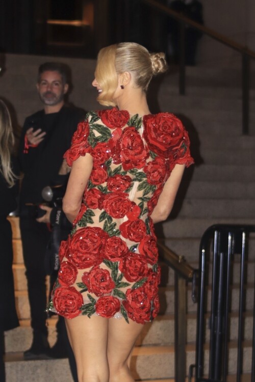 527384997_zibeno7-for-hqcelebcorner-net825eaf348f54b076