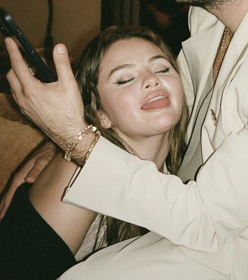 52EB18AF 3AB8 4B6F A477 613BEC02BA2Dd66fa4b62b4cdd6c