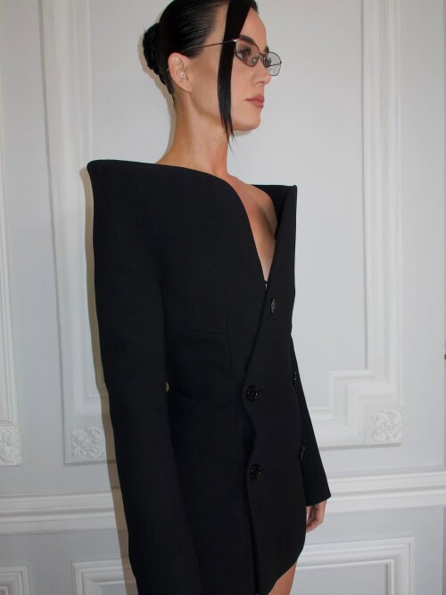 52c6ff6d18d94390b1ba2abd380c68c0f47f1a6f1d6b8efb