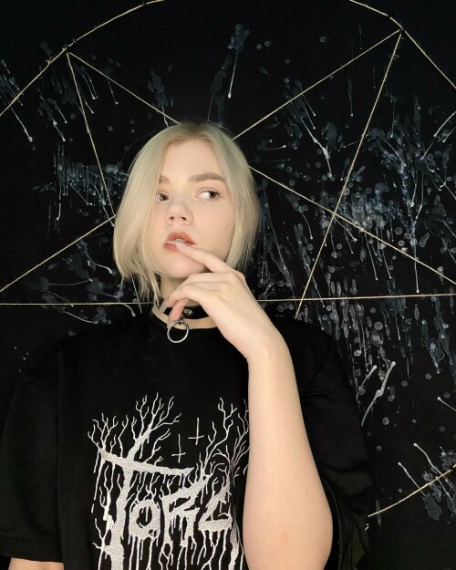 5305356540364043420 121