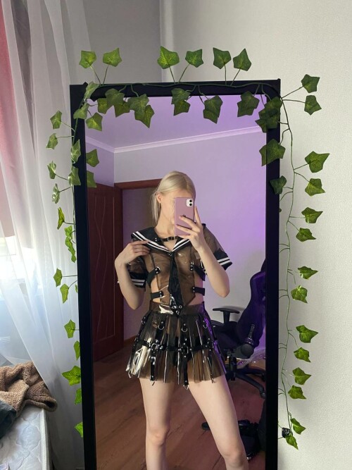 5330076263290879650 121