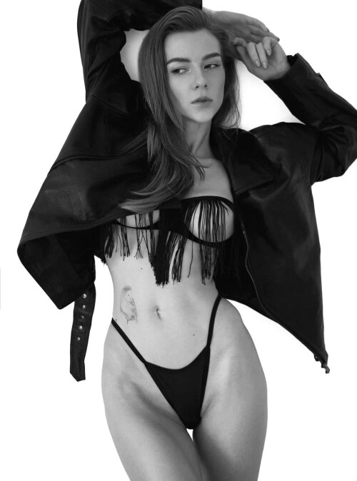 5373047114734629619 1211a5d5bbeb70cb8d5