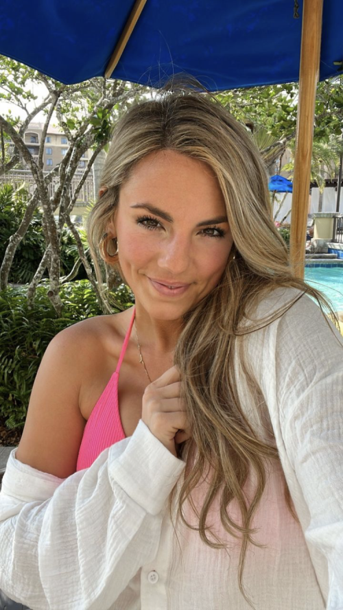 54610033-FA31-4D33-93C6-A5FA9FFCF007