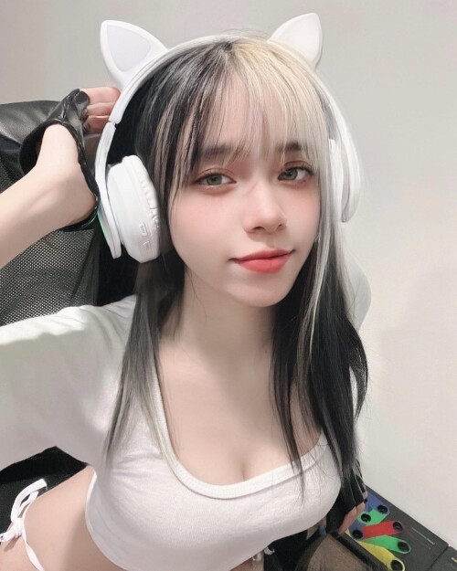 54 2023 04 02 17 19 17 1458e24078b8cde25