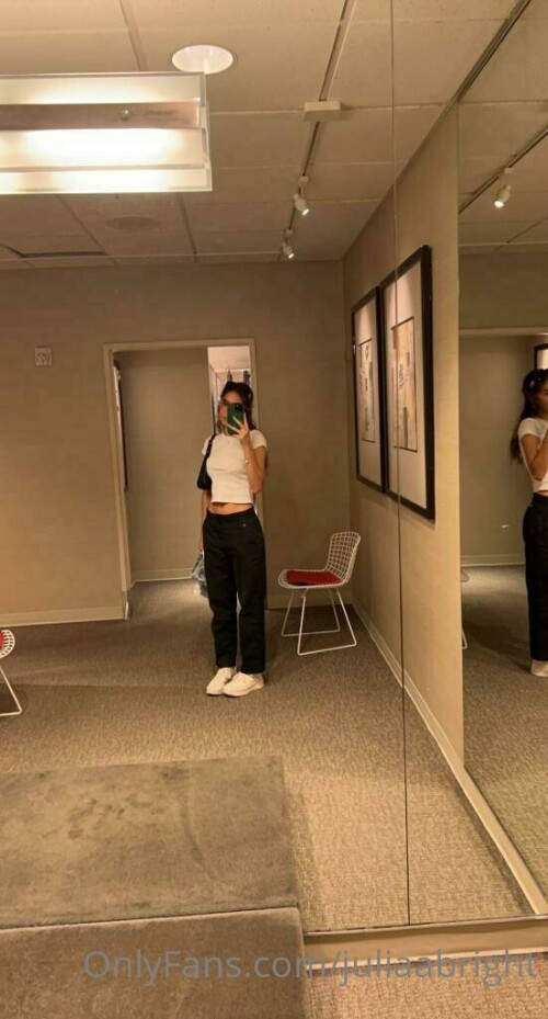 551x1024 b21d7b4fd98ccbf59a2836f6363682db