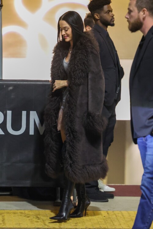 555-00098551b93cf2c633af