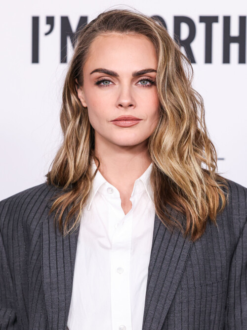 HOLLYWOOD, LOS ANGELES, CALIFORNIA, USA - NOVEMBER 21: 19th Annual L'Oreal Paris' Women Of Worth Celebration 2024 held at NeueHouse Hollywood on November 21, 2024 in Hollywood, Los Angeles, California, United States. (Photo by Xavier Collin/Image Press Agency)Pictured: cara delevingne,aja naomi kingRef: BLU_S8051491 221124 NON-EXCLUSIVEPicture by: Xavier Collin/Image Press Agency / SplashNews.comSplash News and PicturesUSA: 310-525-5808 UK: 020 8126 1009eamteam@shutterstock.comWorld Rights, No Italy Rights