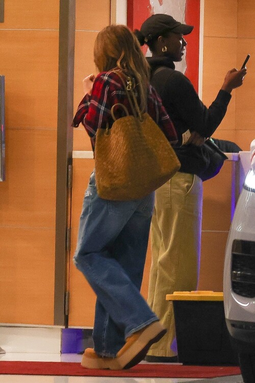 555-002489b098a9af055410