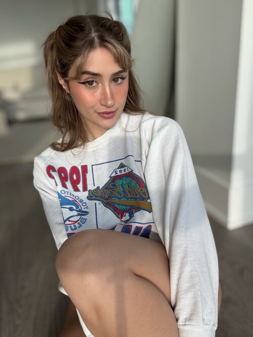 5553648211f22be4cca325