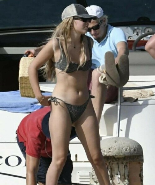 560B5DE3 FCE7 42C5 80A5 47E8291D4FA8