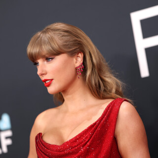 562553480_taylor-42a28cd78dc82f6fd6