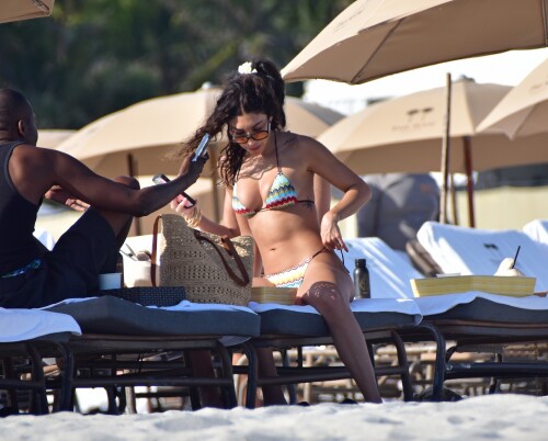 564057247_chanteljeffriesbikiniassflash36084a04528fd882882