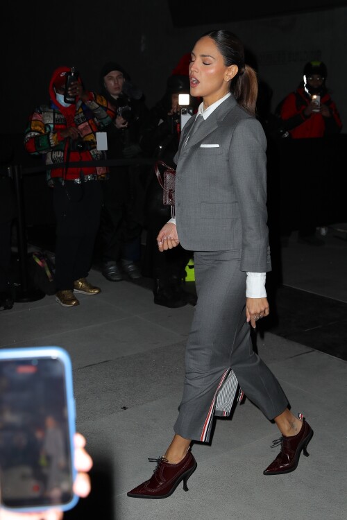 566547960e0da5d6ba4eb806e