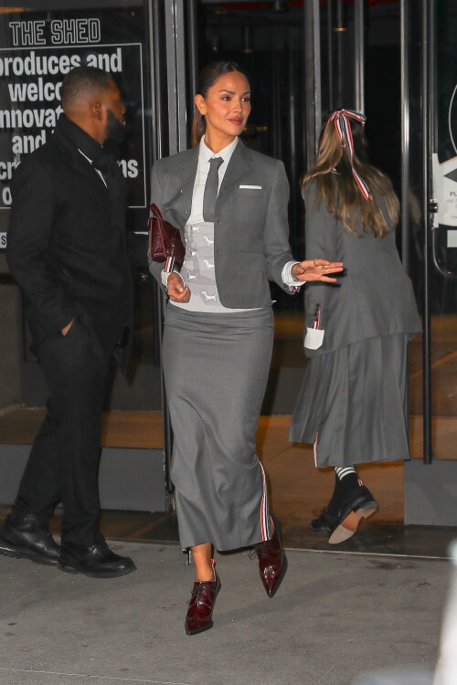 5665479645aace946a4381da6