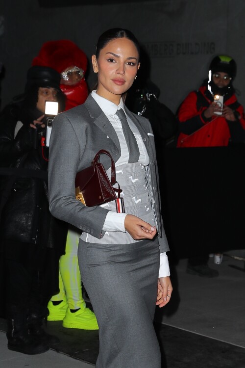 5665479678c2acf397eed0f35