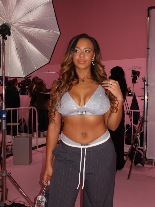 566916647 18543867973039200 5824476428152941180 nd980ce788d4f0d77