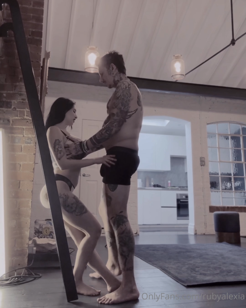 5674675c280fe275bb0316a