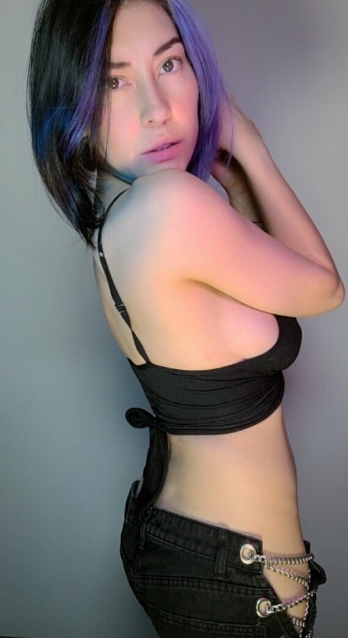569x1042 13b4df12787018dde1c4d196ff6ace70 Copy