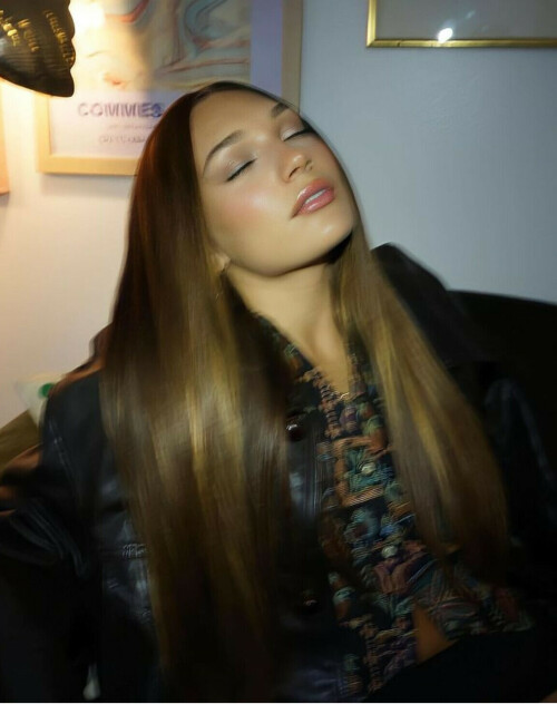 56B079FE 8692 4320 8CB7 836F7394B7DE