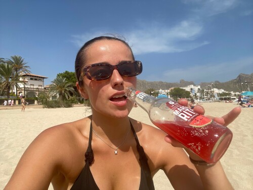 56FE1725 9CA8 4615 9B18 9EF0B8499FB9424b21037eab10fb