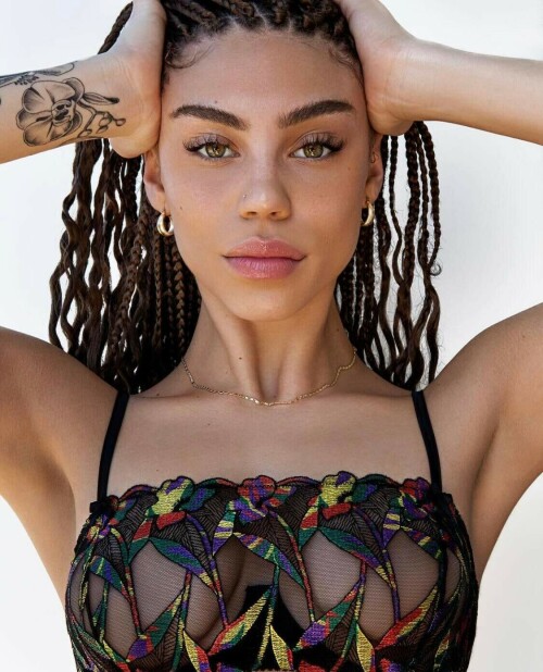 5736062E 4F16 4FA2 B40E FD037E271B96