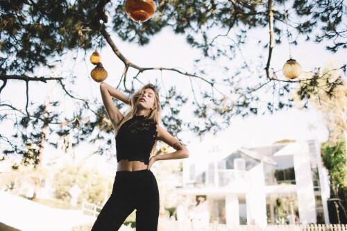 573c3803b260d CamilaMorrone6