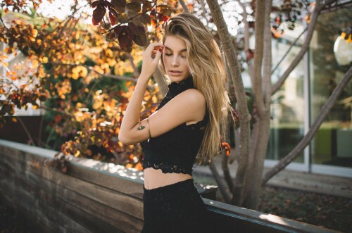 573c38b8a51f1 CamilaMorrone10