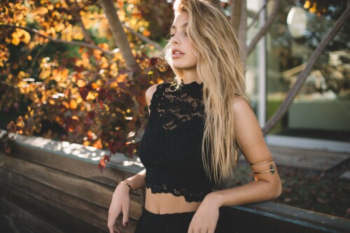 573c38db35913 CamilaMorrone11