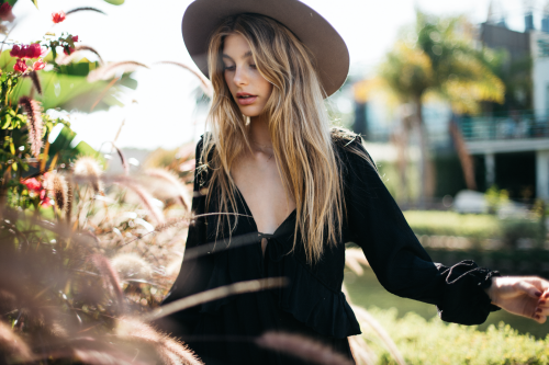 573d353f4d213_CamilaMorrone07