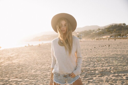 573d5be607eb0 CamilaMorrone14