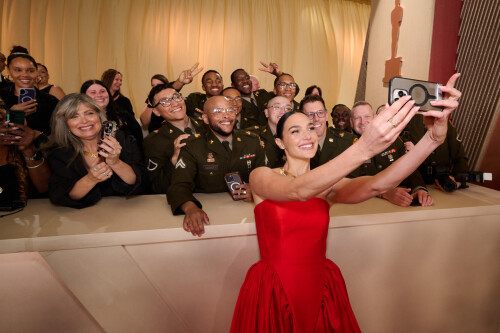 574572471_gal11-310501df10860c997