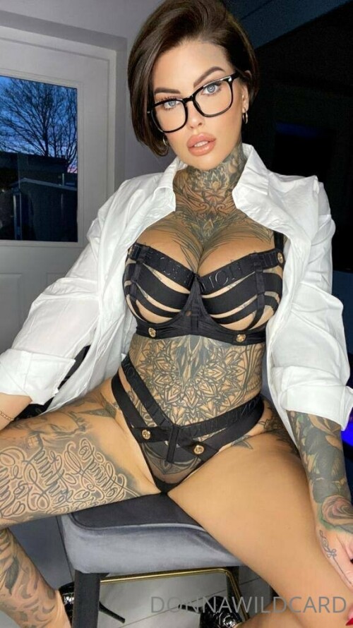 575x1024 ca7885cde0185b488ef0f01ff96e8d49