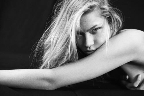 576767d4eb8f3a3b3330e1