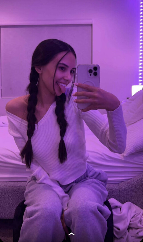 57F1A4C4 2642 4032 915E 14C7BAADCF36