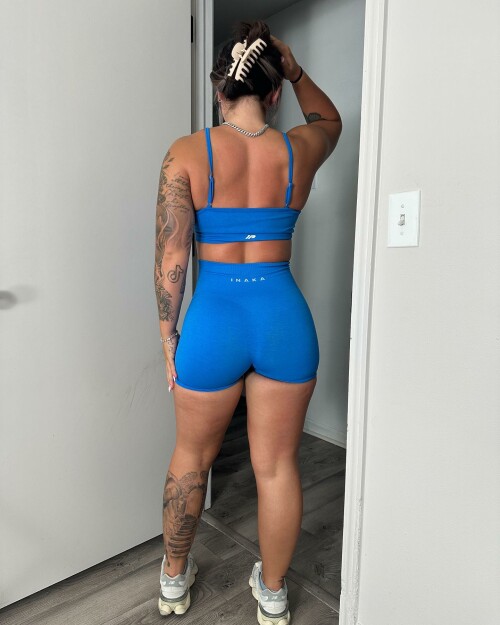 57c2e2dedbde43b59c7c594f5054caf6 379450000 18392754739008149 9181621486327857613 na6a83be389146c4e