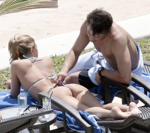 58372 Fergie300 123 206lob03539135f299161