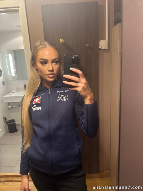 58526369e172d842f66b32