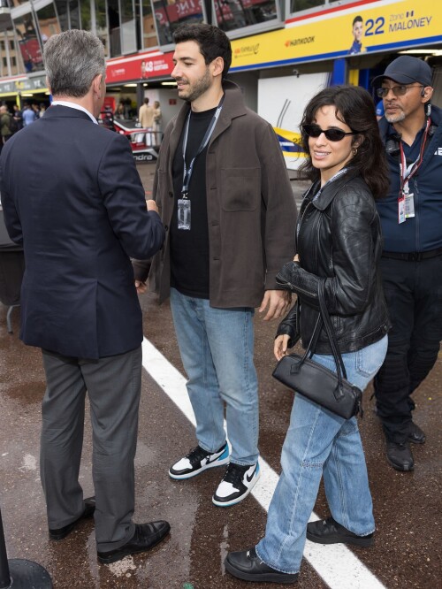 595071886 0018596b936592c37809