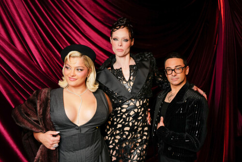 595895669_bebe-7866427b7645686ba