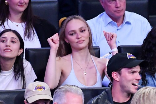 596887453 lilyrose 1538f830d9b2b469b