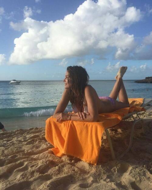 59ADA97E 8898 43AF BF2B 1DE8205650EC