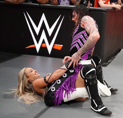 59_RAW_07012024HM_12029--52b24d2eec480cedb2f105cf8b6072a8e89f0ab1bf14110e