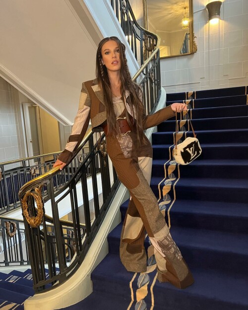 5B3858A0 1DC1 4C1B AD24 A78C62A9263E