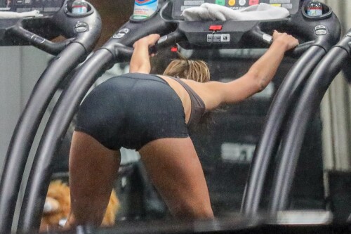 5B703951-91EA-4E4D-8EC5-F32F425F3B7C